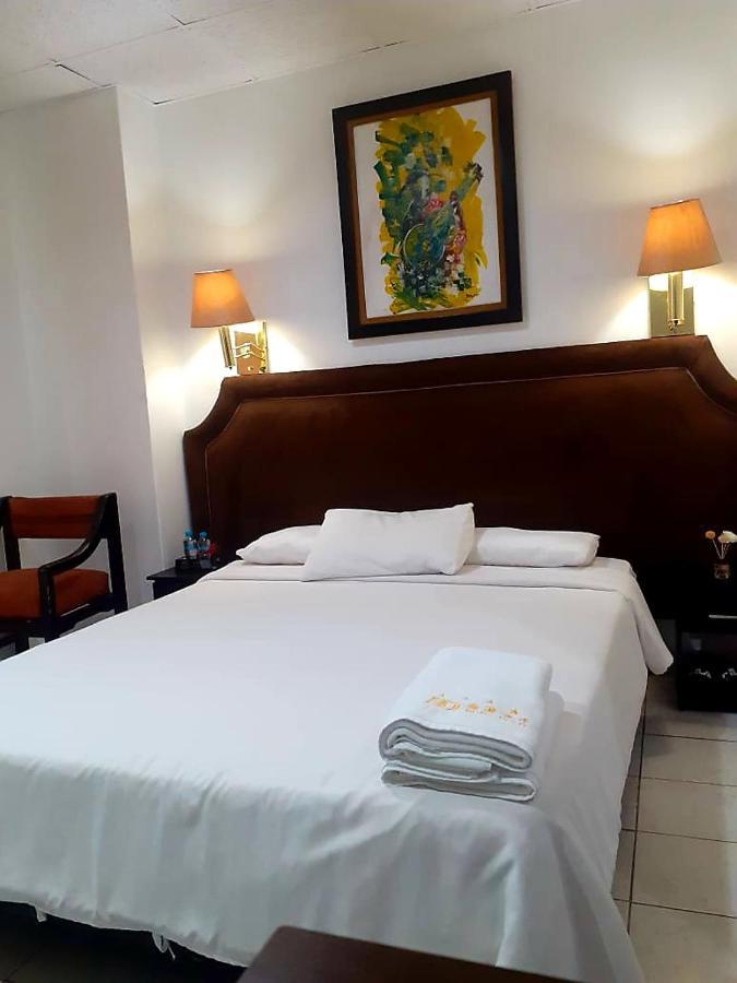 Hotel Doral Гуаякуил Екстериор снимка